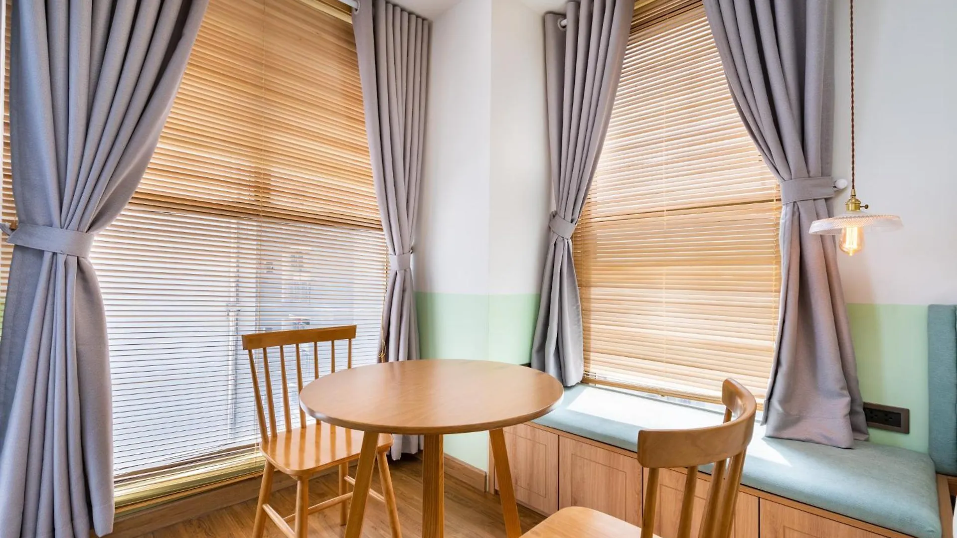 Saigon Royal - Morden Studio - River View - Hana Apart 17 Ho Chi Minh City Apartment