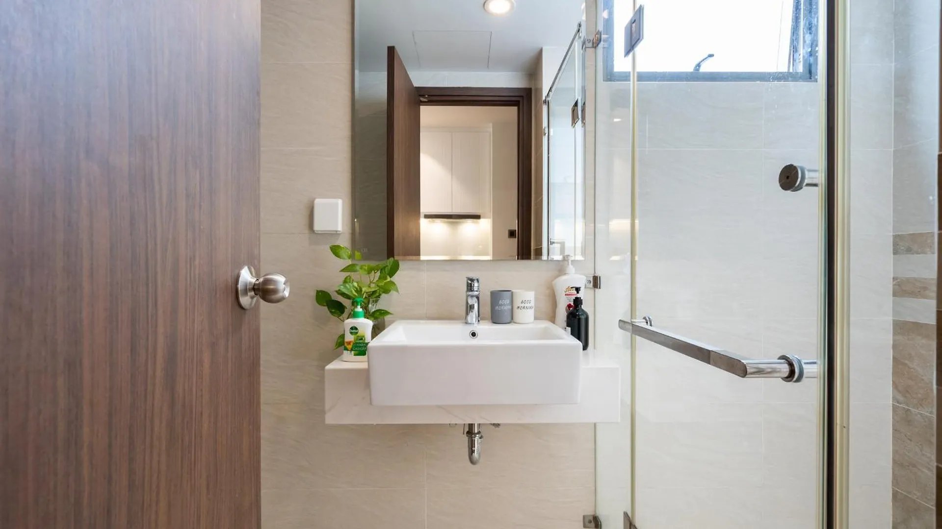 Saigon Royal - Morden Studio - River View - Hana Apart 17 Ho Chi Minh City
